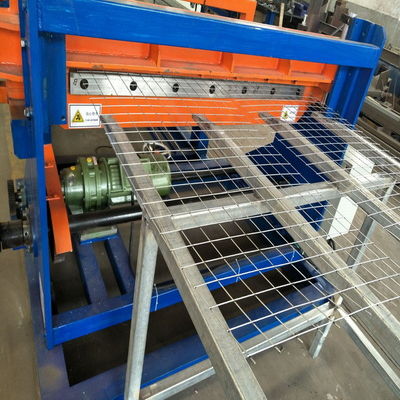 des Ackerbau-50A Breite Schweißungs-Mesh Manufacturing Machine Low Carbon-Stahl-2000mm