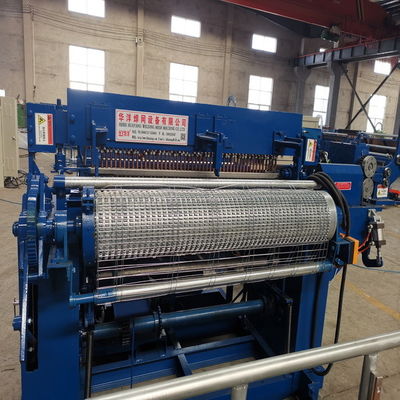 Qualität  Galvanized Automatic Chicken Fence Weld Mesh Making Machine usine