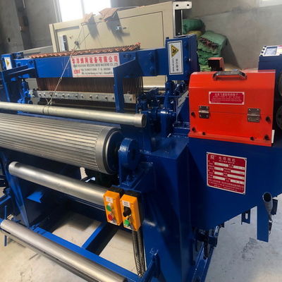 Qualität  Chicken Fence Gi Plc Automatic Wire Mesh Welding Machine 10kw usine